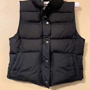 AE Puffer Vest (black)